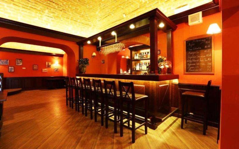Rynek 6 Retro Pub & Hostel Radom Exterior photo